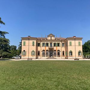 Casa Buri